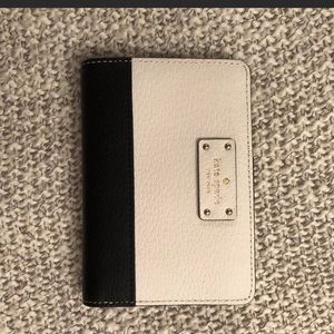 Late spade wallet. Never used!